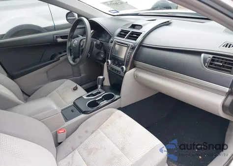 2012 Toyota Camry Le z USA, uszkodzony, nr VIN 4T1BF1FK2CU072770